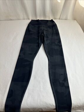 ALO Yoga 2 pair of leggings